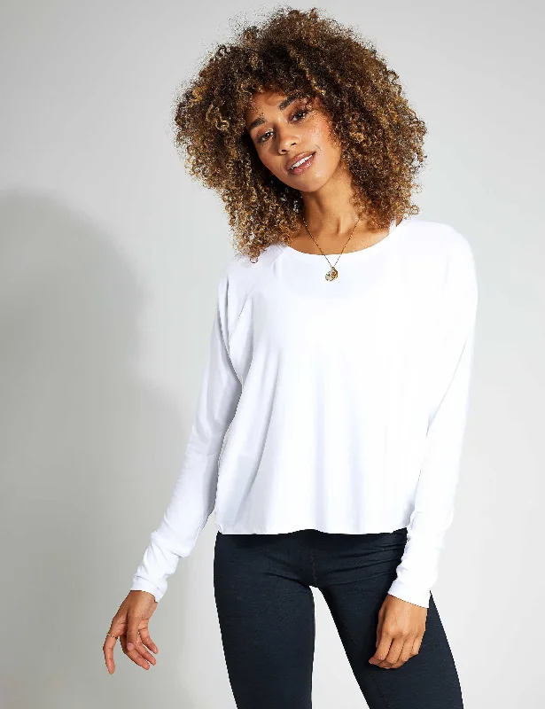 Yoga Bar with Apple and Cinnamon Flavor -Featherweight Daydreamer Pullover - Cloud White Yoga Bar with Apple and Cinnamon Flavor -Featherweight Daydreamer Pullover - Cloud White