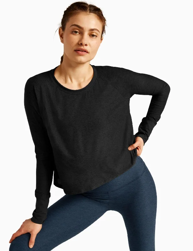 Yoga Bar for Better Digestion and Detox -Featherweight Daydreamer Pullover - Darkest Night Yoga Bar for Better Digestion and Detox -Featherweight Daydreamer Pullover - Darkest Night