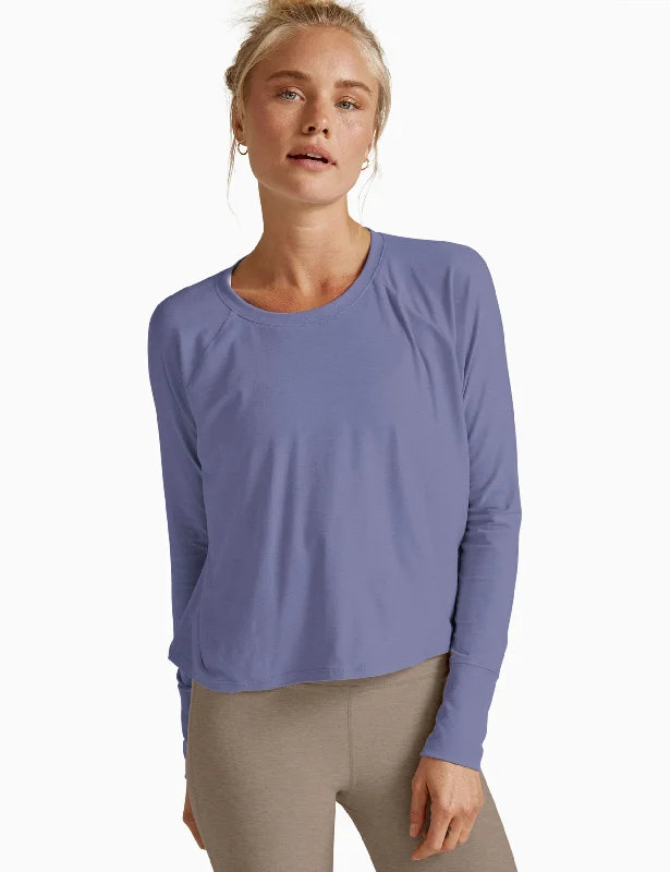 Yoga Bars for Endurance and Power -Featherweight Daydreamer Pullover - Periwinkle Cloud Heather Yoga Bars for Endurance and Power -Featherweight Daydreamer Pullover - Periwinkle Cloud Heather