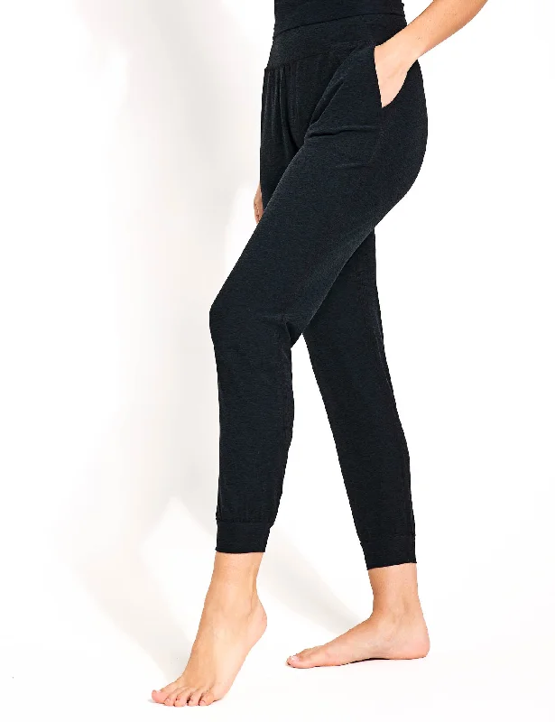 Yoga Bar with Pea Protein -Spacedye Midi Jogger - Darkest Night