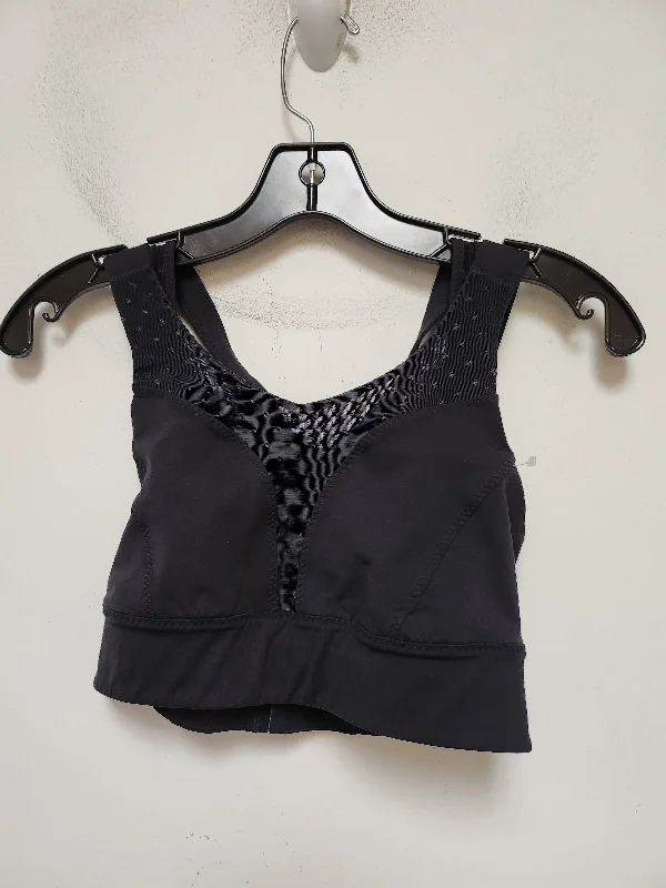 Healthy Yoga Bar with Berries -Black Athletic Bra Lululemon, Size Xs