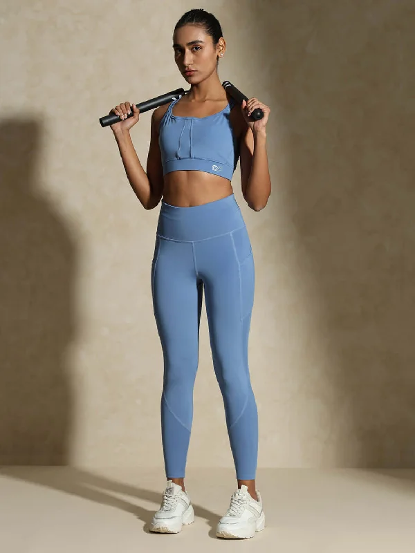 Yoga Bar for Post-Yoga Snack -Cerulean Yoga Strap Back Bra & Aura Leggings