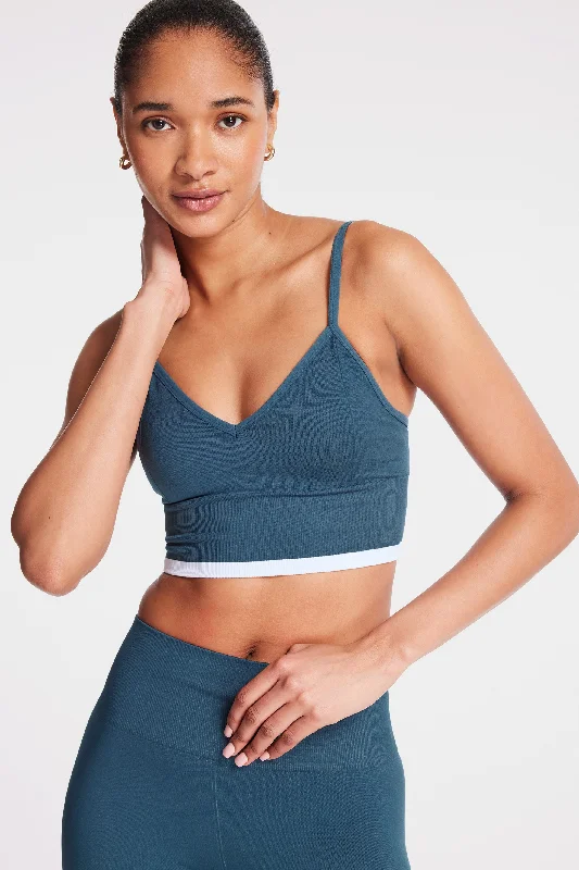 Healthy Yoga Bar Snacks for Yoga Lovers -Form Seamless Bronte Bra - Pool