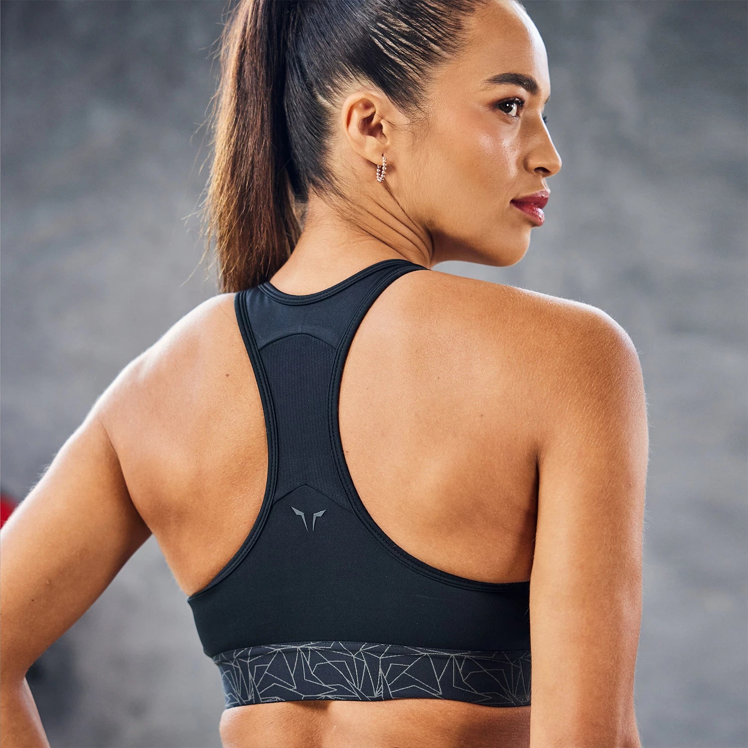 Yoga Bar for Healthy Lifestyle -LAB360° TDry™ Sports Bra - Black