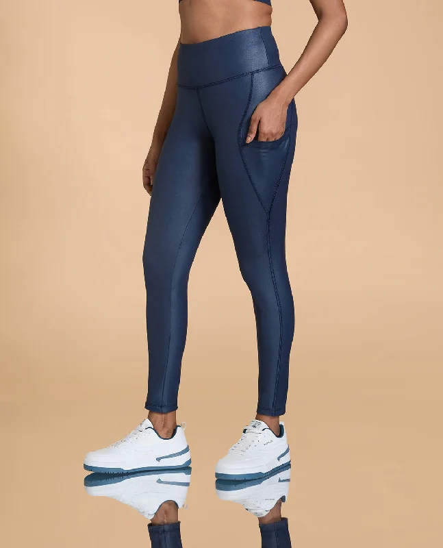 Yoga Bar with Peanuts -Liquid Mid Impact Leggings