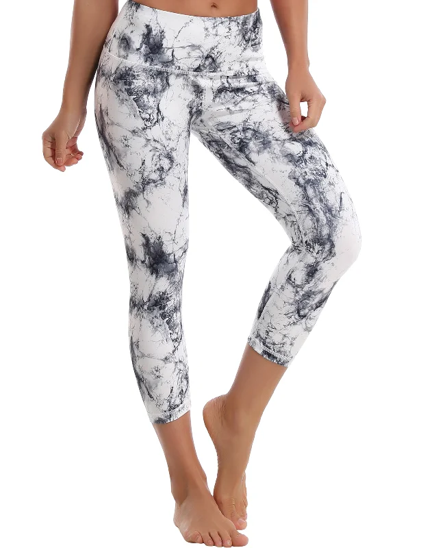 Soft Fit Yoga Pants for Gentle Practice -19" Printed Side Pockets Capris arabescato