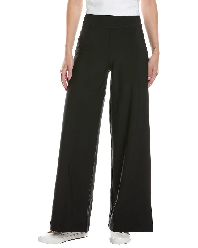 Premium Yoga Shorts for Comfort -925 Fit Bottom Line Pant