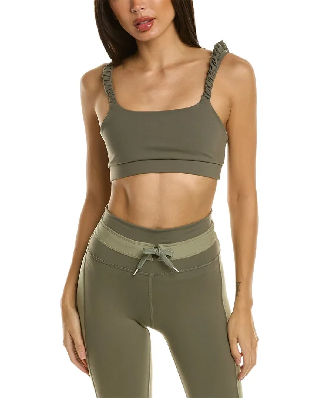 Yoga Tops for Strength and Stretching -925 Fit Model Top