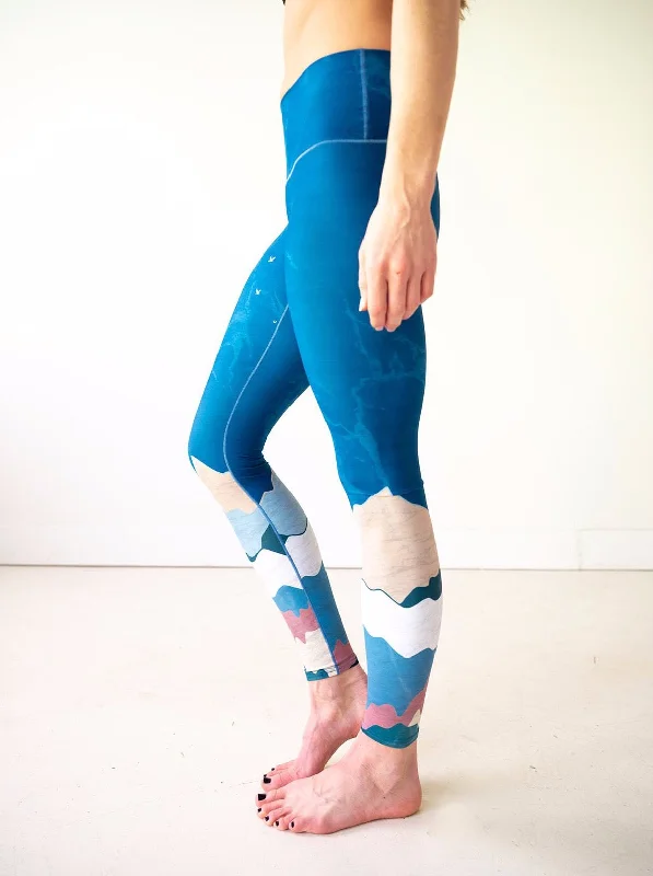 Yoga Pants for Long Workouts -Abstract Mountain Yoga Pants