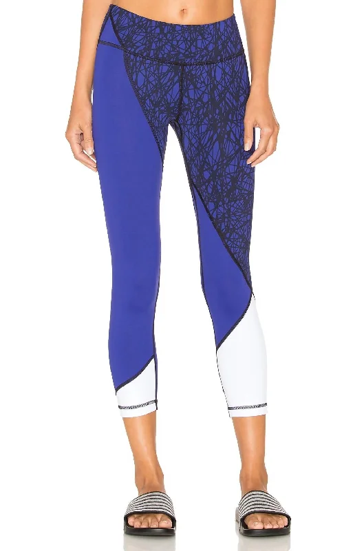 Yoga Shorts for Enhanced Movement -Adagio 3/4 Legging In Scribble