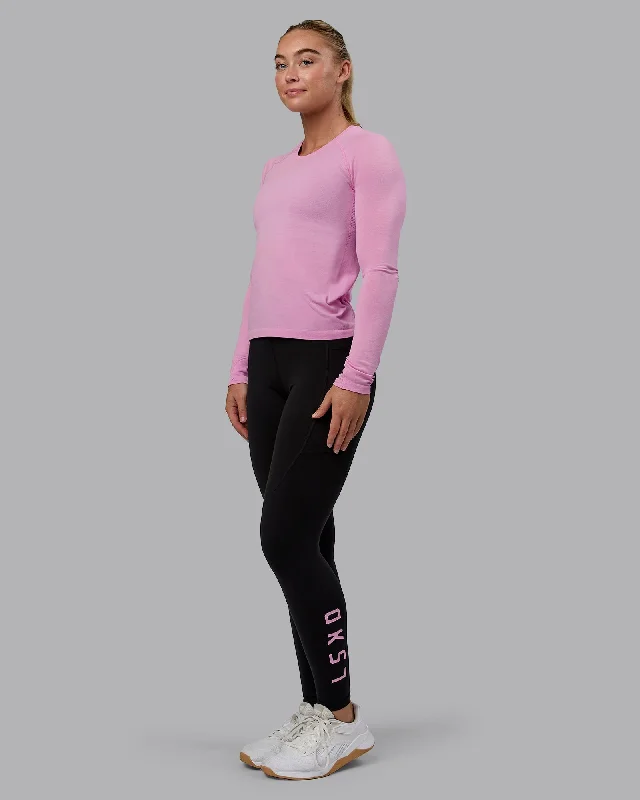 Comfortable and Stylish Yoga Tops for Women -AeroFLX+ Seamless Long Sleeve Tee - Pirouette/Bubblegum Comfortable and Stylish Yoga Tops for Women -AeroFLX+ Seamless Long Sleeve Tee - Pirouette/Bubblegum