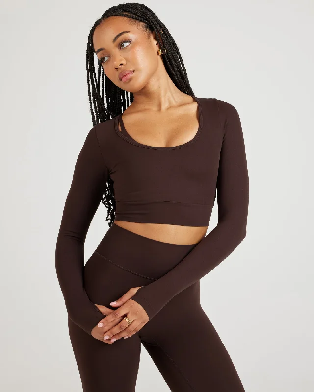 Yoga Tops for Active Women -Airey Scoop Crop Long Sleeve - Espresso