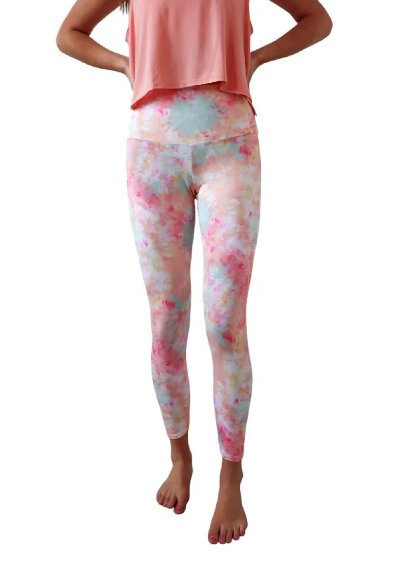 Yoga Shorts for Strengthening and Flexibility -All Day Leggings In Rose