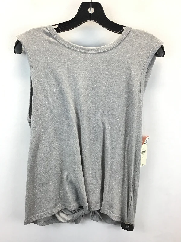 Stylish Yoga Tops for Athleisure Wear -Athletic Tank Top By Anthropologie  Size: M
