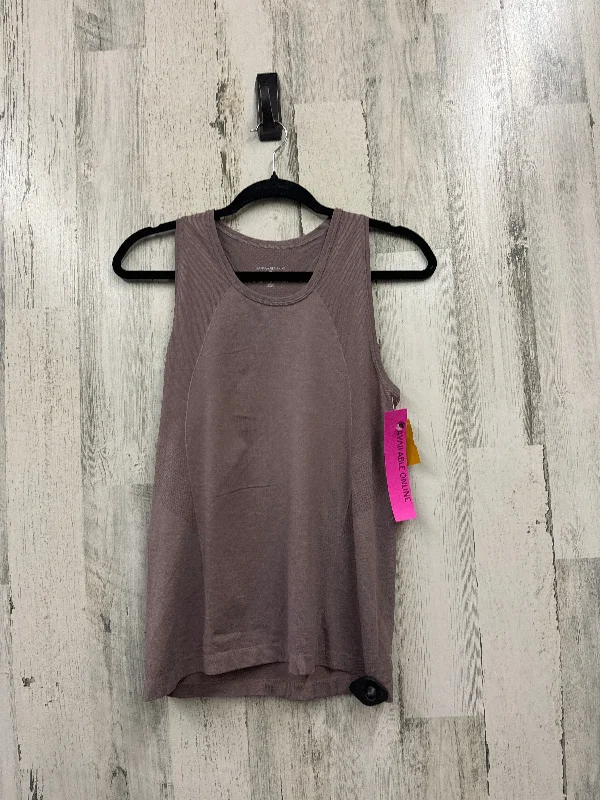 Stylish Yoga Tops for Yoga Classes -Athletic Tank Top By Banana Republic  Size: M