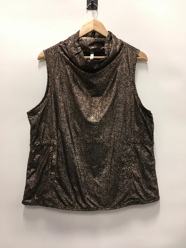 Yoga Tops with Relaxed Fit for Poses -Athletic Tank Top By Fabletics In Rose Gold, Size: L