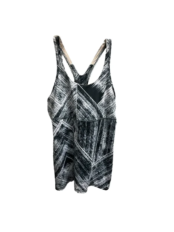 Yoga Tops for Movement and Flexibility Support -Athletic Tank Top By Lululemon In Black & White, Size: S