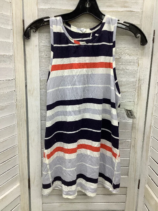 V-Neck Yoga Tops for Comfort -Athletic Tank Top By Lululemon  Size: 6
