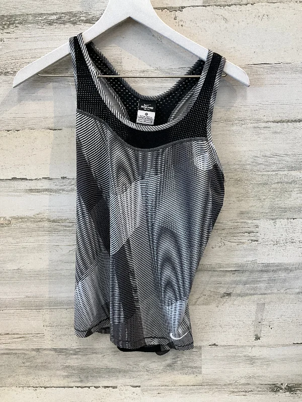 Performance Yoga Tops for Relaxation -Athletic Tank Top By Nike Apparel In Black & White, Size: M Performance Yoga Tops for Relaxation -Athletic Tank Top By Nike Apparel In Black & White, Size: M