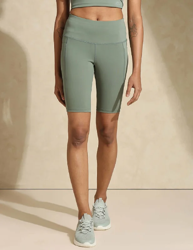 Yoga Shorts for High-Endurance Activities -Aura Cycling Shorts Light Sage