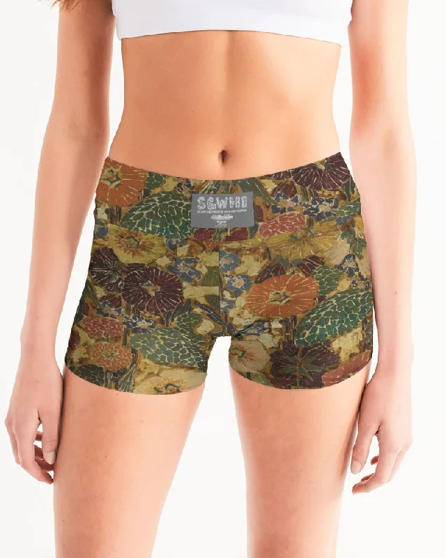 Yoga Shorts for Smooth Movement -Autumn play Women's All-Over Print Mid-Rise Yoga Shorts Yoga Shorts for Smooth Movement -Autumn play Women's All-Over Print Mid-Rise Yoga Shorts