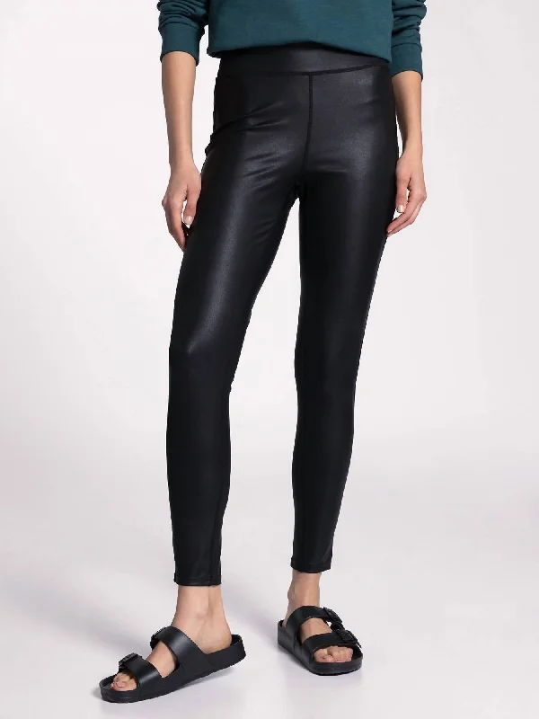 Yoga Shorts for Better Flexibility -Ava Leggings In Black