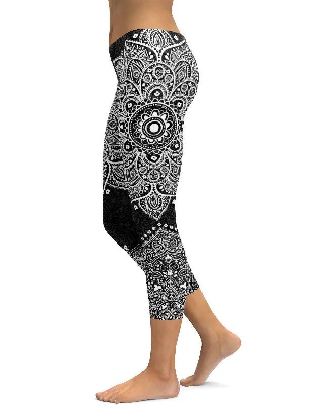 Yoga Pants for Warm-Up and Cool Down -B&W Mandala Capris