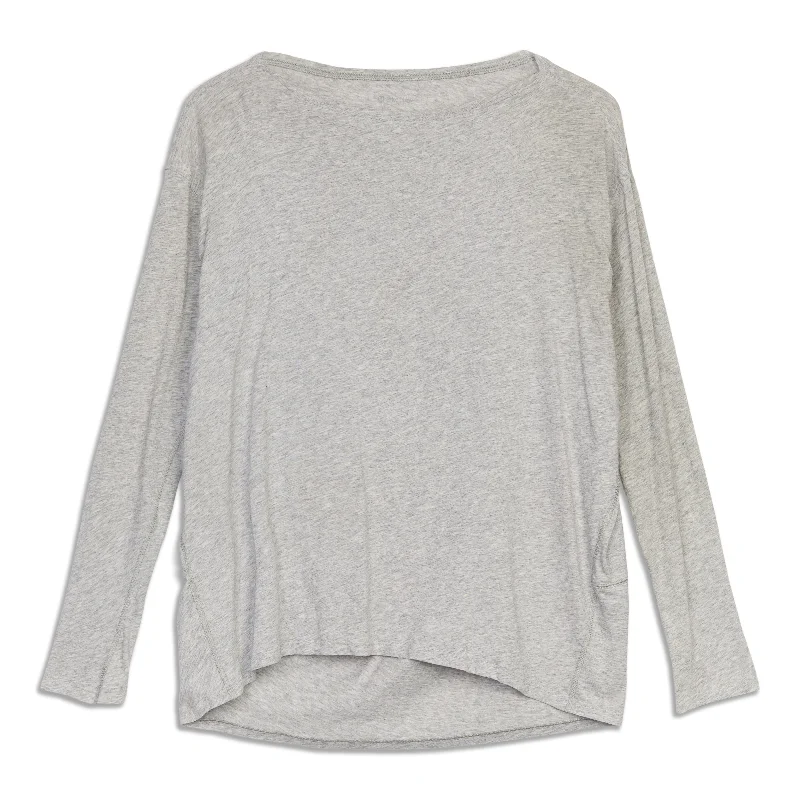 Women's Yoga Tops for Everyday Flexibility -Back In Action Long-Sleeve Shirt - Resale Women's Yoga Tops for Everyday Flexibility -Back In Action Long-Sleeve Shirt - Resale