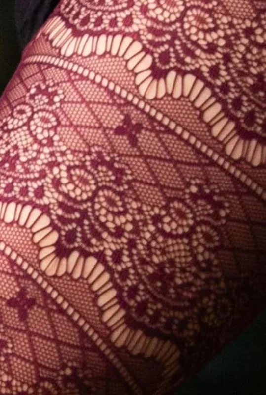 Comfortable, Stylish Yoga Pants -Baroque Fishnet Leggings - Maroon