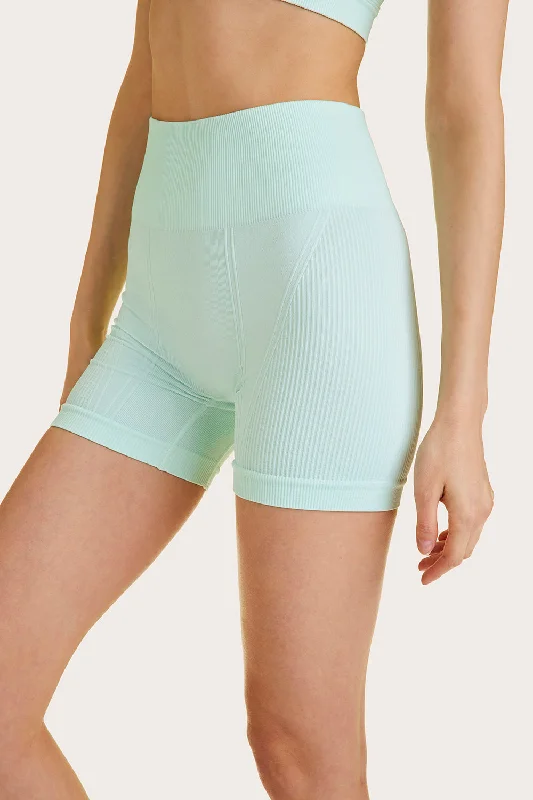 Yoga Shorts for Relaxing and Yoga Poses -Barre Seamless Short