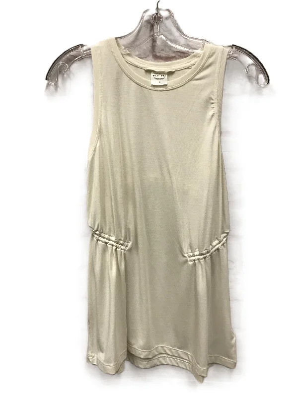 Yoga Tops for Long Poses and Relaxation -Beige Athletic Tank Top By Athleta, Size: Xs
