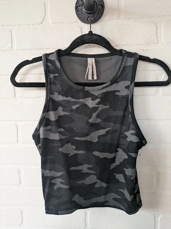 Seamless Yoga Tops for Comfortable Wear -Black Athletic Tank Top Balance Collection, Size S