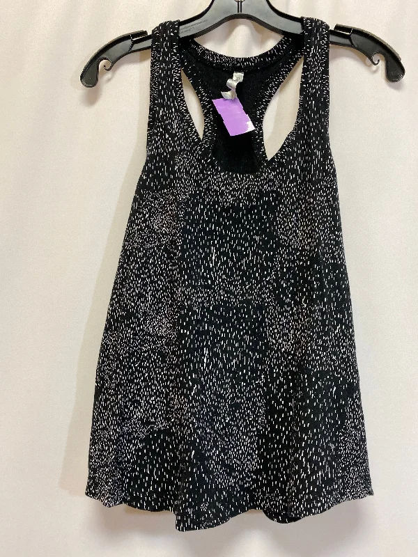 Crop Yoga Tops for Women -Black & White Athletic Tank Top Fabletics, Size M