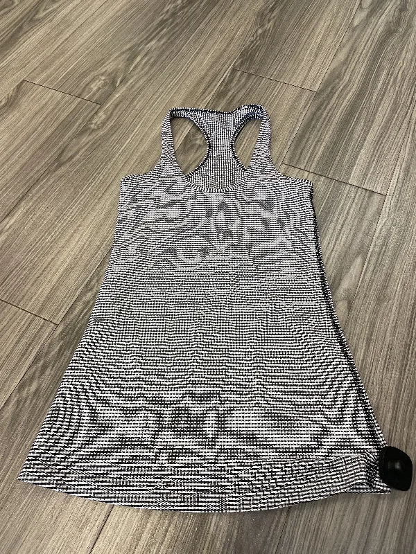 Yoga Tops for High-Intensity Training -Black & White Athletic Tank Top Lululemon, Size 6