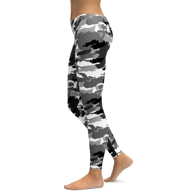 Yoga Pants with a Sculpting Fit -Black & White Camo Leggings