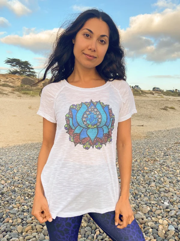 Yoga Tops for Deep Stretching -Blue Lotus Shirred Raglan Tee