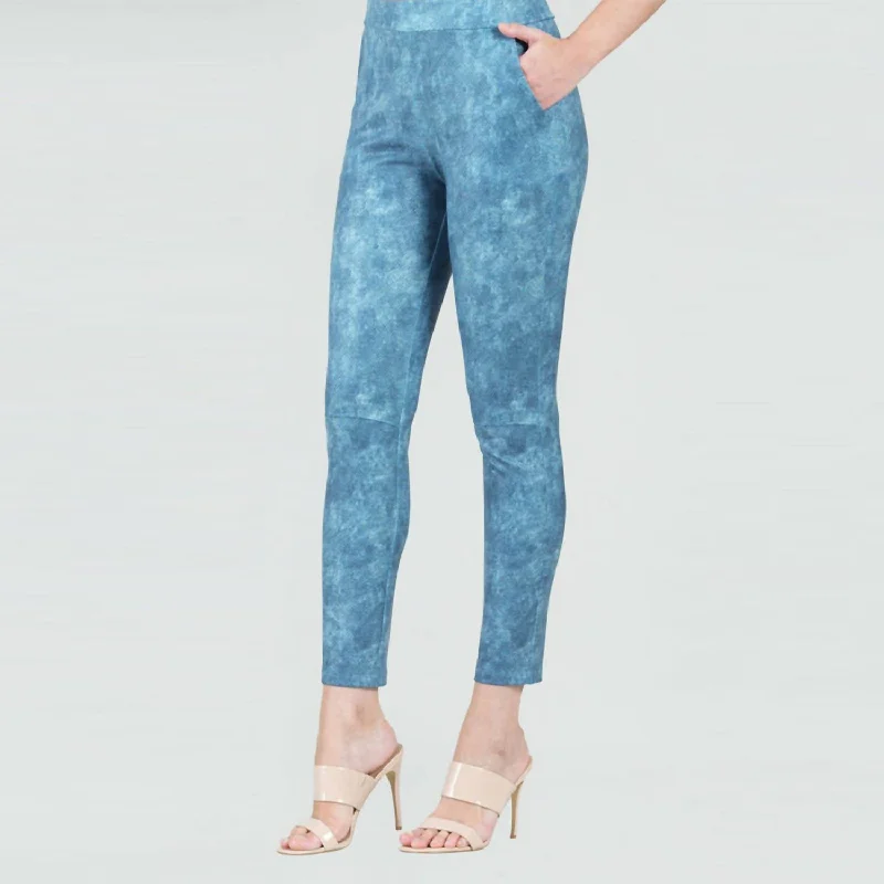 Women's Yoga Shorts for Stretching -Blue Snakeprint Legging
