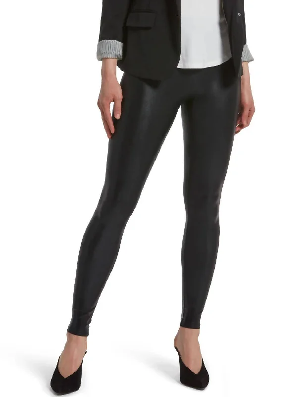 Yoga Shorts for Daily Flexibility -Body Gloss Legging In Black