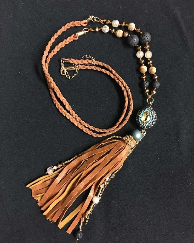 Yoga Shorts for Regular Exercise -Braided Volcanic Tassel Necklace