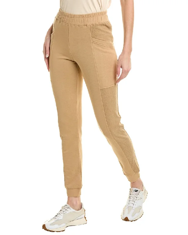 Yoga Shorts for Comfortable Postures -Brook + Lynn Reverse Panel Pant