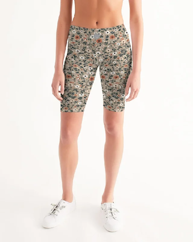 Yoga Shorts for Stretching and Flexing -Busy and pretty Women's All-Over Print Mid-Rise Bike Shorts