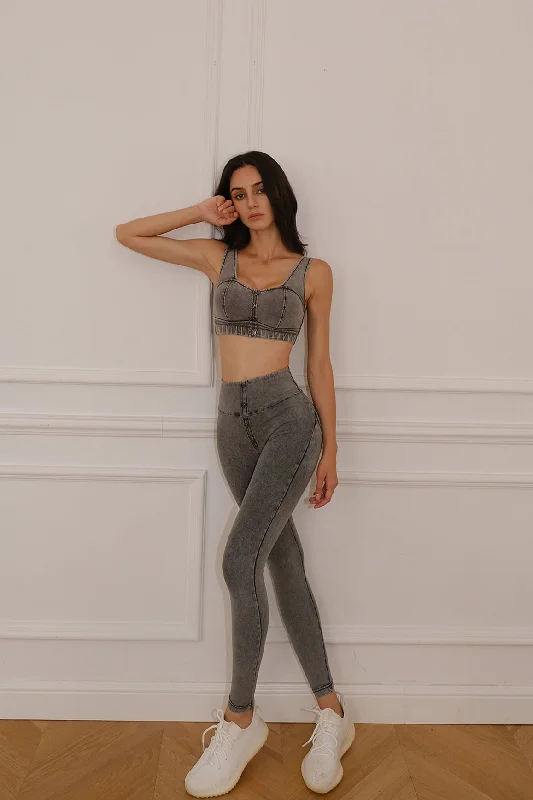 Yoga Pants for Yoga and Pilates Classes -Buttonhook Beyond Legging