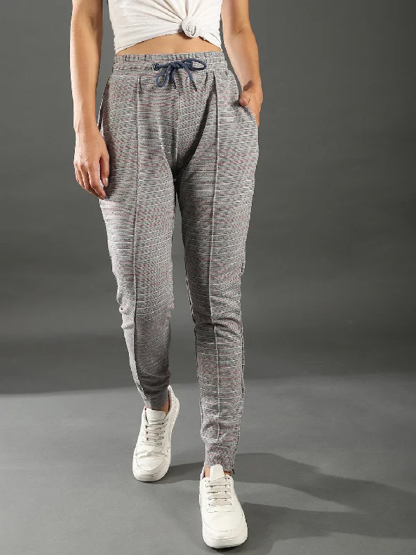 High-Waisted Yoga Shorts for Core Support -Campus Sutra Women Stylish Striped Trackpant High-Waisted Yoga Shorts for Core Support -Campus Sutra Women Stylish Striped Trackpant