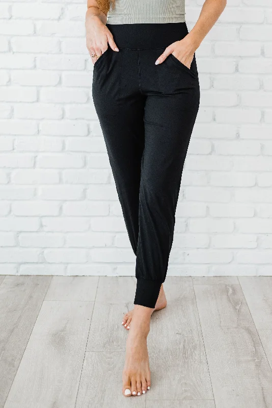 Yoga Pants for Active Lifestyles -CC Custom Yoga Joggers | XS-XXL