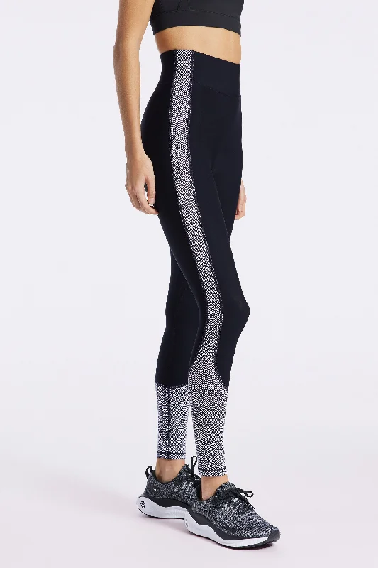 Yoga Pants for Relaxing -Center Stage Color Block Pro Fleece Legging - Black/white Herringbone