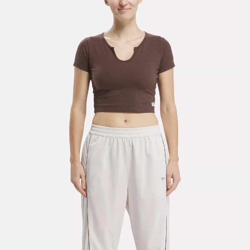 Women's Yoga Tops with Relaxed Fit -Classics Court Basketball Crop Top