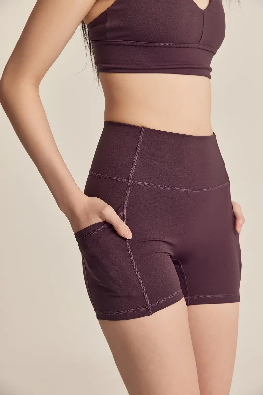 Women's Yoga Shorts for Deep Stretching -Pocket Shorts (Mini 4") in Grape