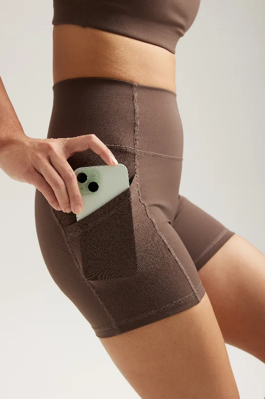 Yoga Shorts for Strengthening and Flexibility -[BACKORDER] Pocket Shorts (Mini 4") in Espresso