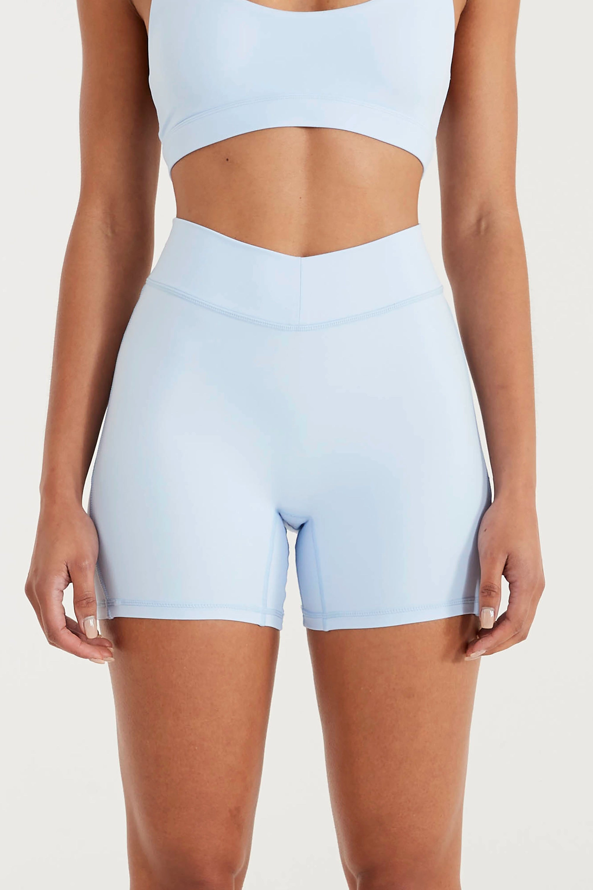 Yoga Shorts for Flexibility and Performance -CLOUDCORE Sculpting 5" Bike Short