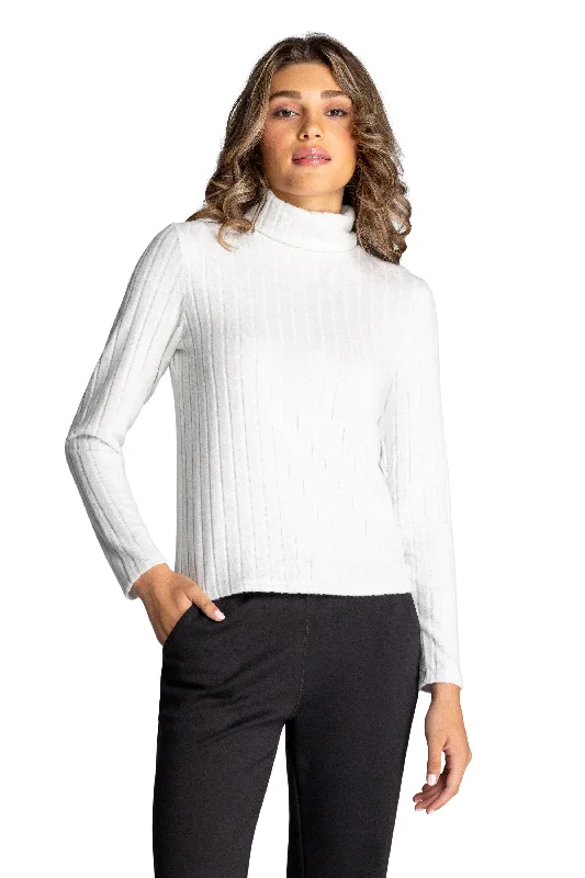 Women's Yoga Tops with Relaxed Fit -ComfortEase Turtleneck